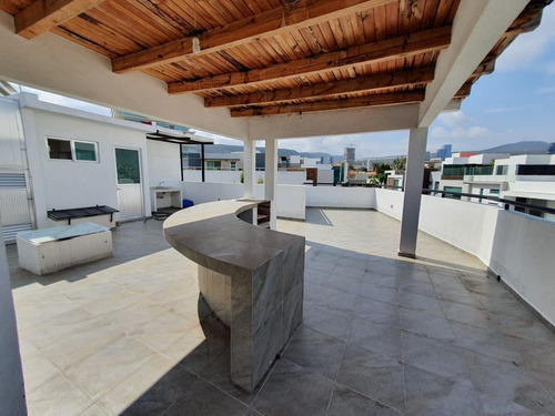 Se Vende Casa En Claustros De Las Misiones, Centro Sur De 3 Niveles, Ubicadísima