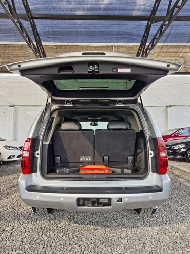Chevrolet Tahoe E Suv Piel Cd 2a Fila Asientos 4x4 At
