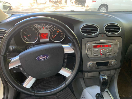 Ford Focus 2 2.0 Ghia At
