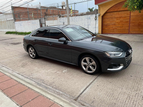 Audi A4 2.0 T Select 190hp Dsg