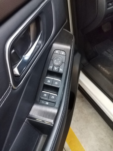 Nissan X-Trail 2.5 Platinum 3 Row Cvt