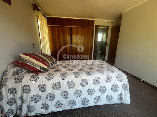 Casa En Venta De 5 Dorm. En Santo Domingo