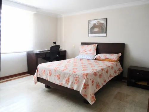 Apartamento Duplex Ubicado En Los Balsos - Poblado