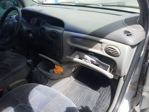 Renault Scenic 1.6 16v Expression Hi-flex 5p