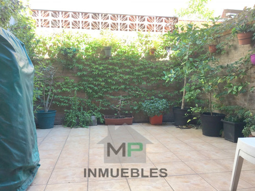 Imagen 10 de 12 de Ph Al Frente Con Patio- Impecable Estado