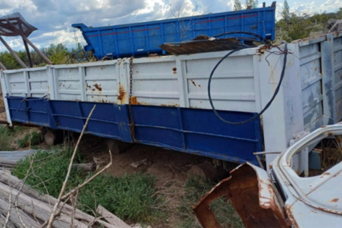 Camion Mercedes Benz 1114/48 Con Caja Cerealera Envios Pais
