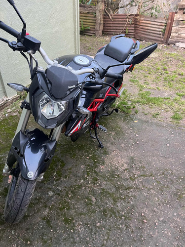 Benelli Tnt150i