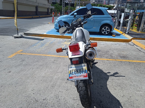 Suzuki Dr