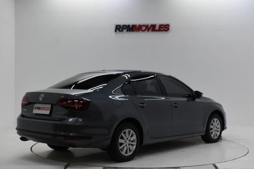 Imagen 8 de 14 de Volkswagen Vento Advance Summer 2.0 Manual 2016 Rpm Moviles