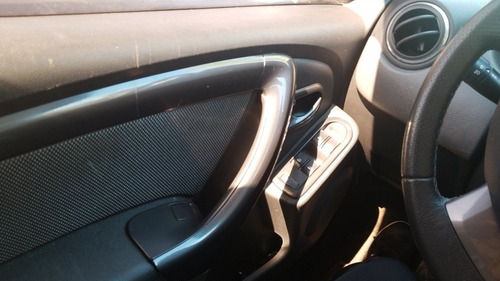 Renault Duster 2014 2.0 16v Techroad Hi-flex Aut. 5p