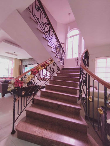 Casa En Venta En La Viña Calle Privada (ac)