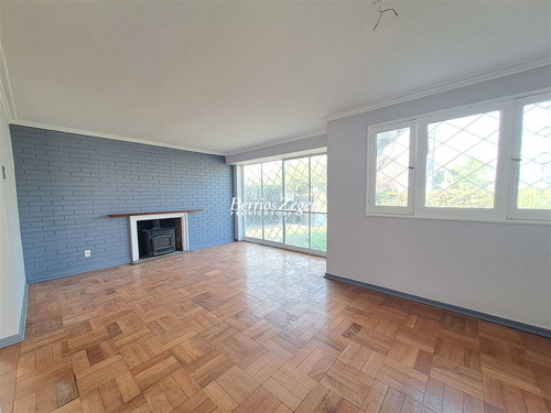 Casa Venta 3 Dorm. 2 Baños, Servicios, Metro Magallanes