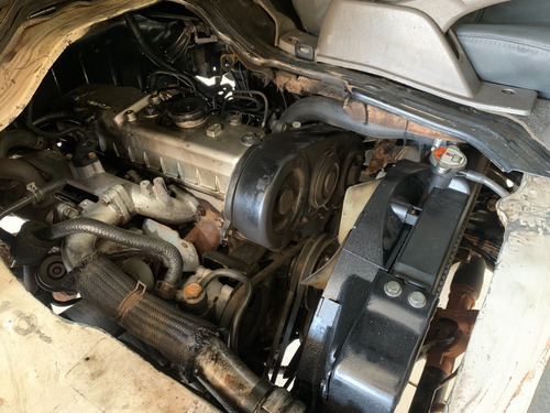 Hyundai HR 2.5 TCI LD EXTRA LONGO COM CAÇAMBA 4X2 8V 97CV TURBO INTERCOOLER DIESEL 2P MANUAL
