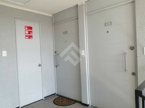 Departamento En Venta De 3 Dorm. En Cerrillos