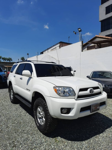 Imagen 3 de 10 de Toyota 4runner