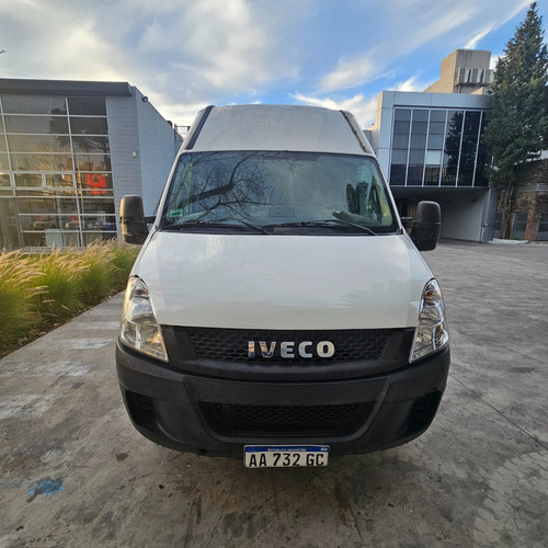 Iveco Daily 3.0 Furgon 55c16 H3 155cv 17.2m3 3950