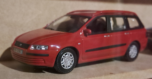 Fiat Stilo Multiwagon 1/43 Norev Hachette 