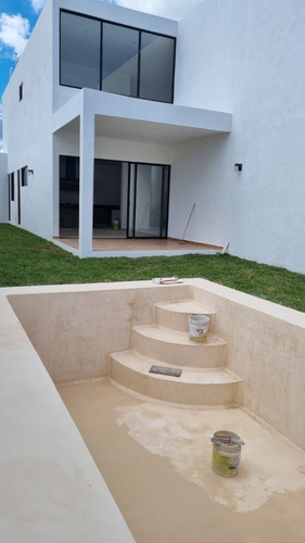 Casa(46) En Venta En Privada Zendera En Conkal