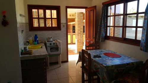 Imagen 13 de 24 de Casa En Playa Hermosa, En Muy Buen Entorno.
