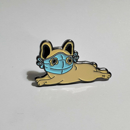 Imagen 1 de 1 de Pin Prendedor Perro Bulldog Francés Mascarilla