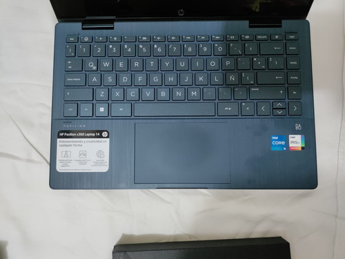 Hp 14-ek0010la A1uc4la Gris (Usado)