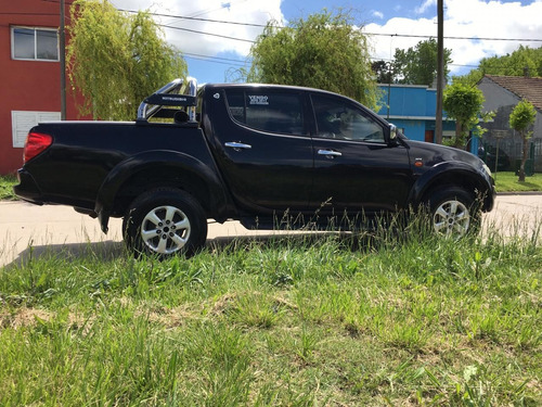 Mitsubishi L200 3.2 Cab Doble 4wd Cr 165cv Mt 2011