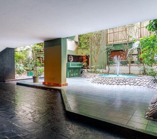 Imagen 10 de 14 de Venta Cochera Grande Cubierta - Edificio Categoría - Seguridad 24 Hs - Retiro