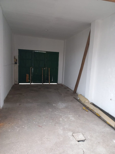 Venta De Casa Con Departamento Y Local Comercial