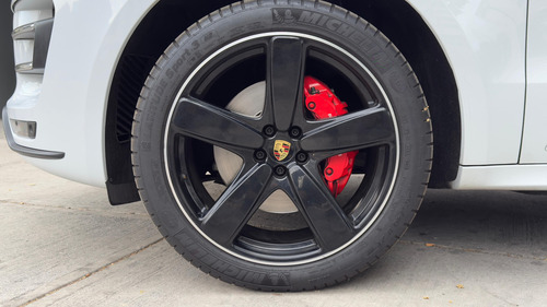 Porsche Macan 3.7 Turbo At