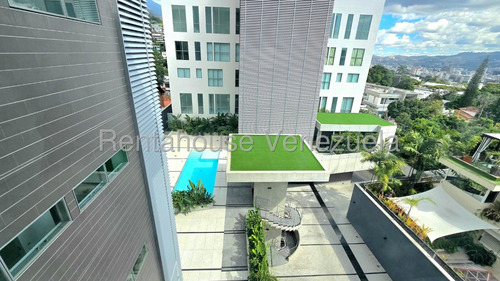 ¡¡apartamento Con Un Concepto Completamente Innovador, Amplias Panoramicas, Vista Privilegiada Y Urbanización Vip, Hermosa Sala Doble Altura! - Altamira - Luis Gomez - Mls #25-18504