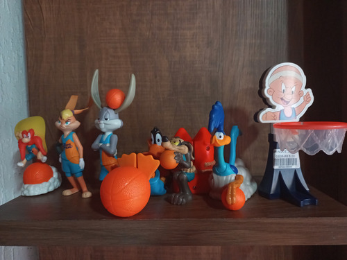 7 Bonecos Space Jam 2 Usados Na Condição Das Fotos (Usado)