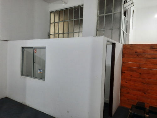 Variados Destinos! 2 Baños, Deposito + Oficina + Cocina!