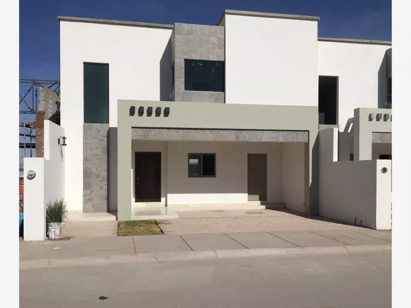 Casa Sola En Venta Villa Las Palmas Viñedos