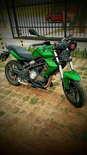 Imagen 5 de 17 de Benelli Tnt 300