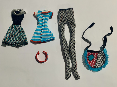 Monster High - Incompleta - Frankie Stein Home Ick Del 2010