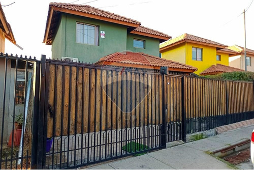 Casa Solida Aislada En Sector Oriente