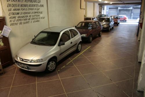 Local Ph Ciudad Vieja Actual Parking