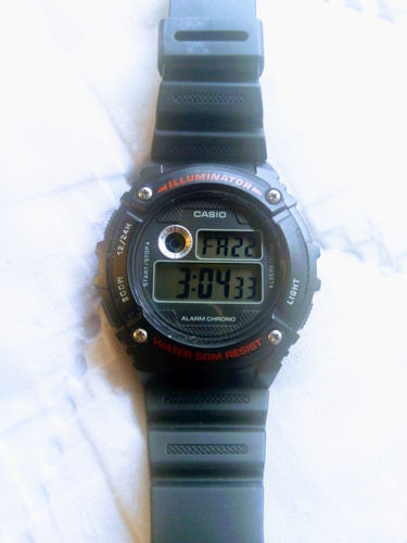 Reloj Casio Illuminator Negro Unisex W-216h