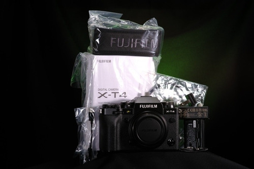 Câmera Fujifilm X-t4 Black (só O Corpo) + Nota Fiscal