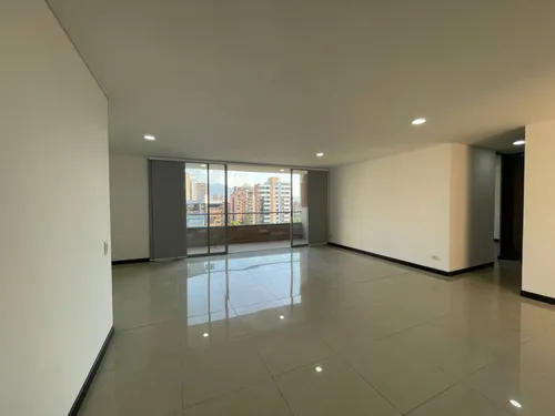 Apartamento En Arriendo En Castropol. Cod A16630