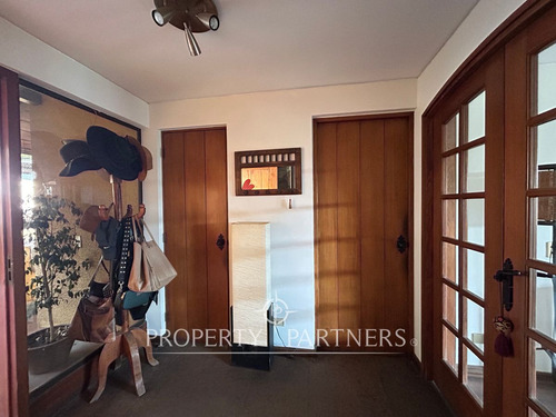 Encantadora Casa En Sector Más Exclusivo Del Carme...