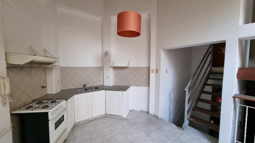 Imagen 3 de 12 de Departamento Interno En Pb Calle 17 E/55 Y 56 - La Plata