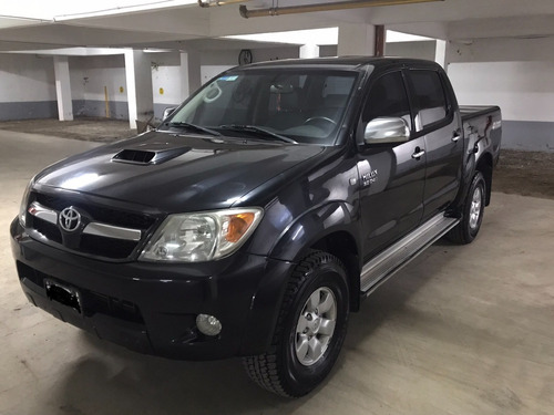 Imagen 3 de 15 de Toyota Hilux 3.0 D/cab 4x4 Srv Lim P/2