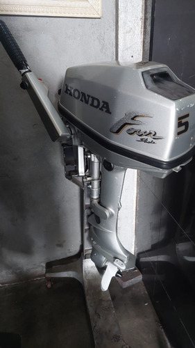 Motor De Popa Marca Honda 5hp 2006 Poddium Náutica