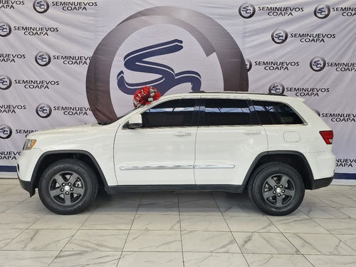 Jeep Grand Cherokee Laredo V6 Lujo 4x2 At