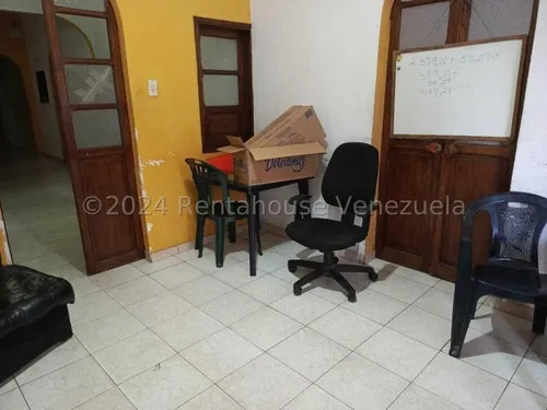 Casa Para Remodelar En Venta , Los Rosales , Mim 25-2827