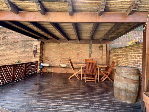 Imagen 30 de 30 de Casa En Venta En Barrio Jardín Espinosa. 3 Dormitorios. Quincho Y Pileta.