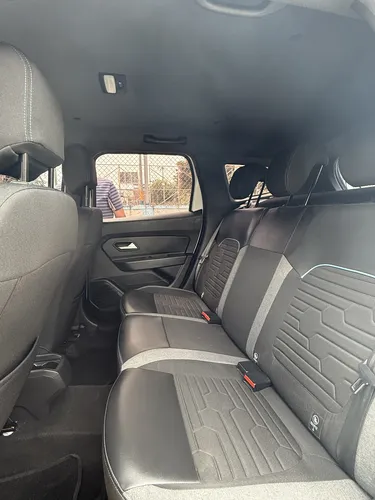 Camioneta Renault Duster 2023 - Servicio Público