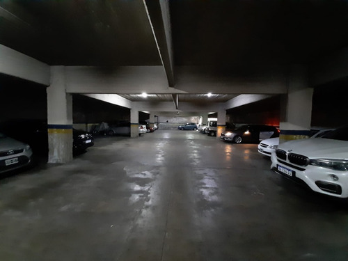 Imagen 2 de 5 de Cochera /s Fijas En Venta En Villa Crespo Gurruchaga