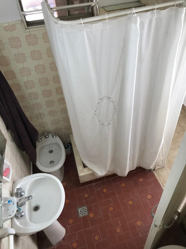 Imagen 9 de 9 de Casa Al Fondo! En Estratégica Ubicación!